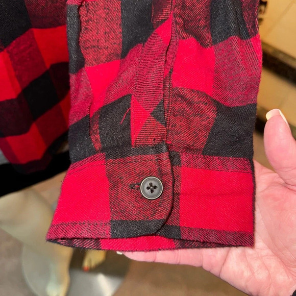 Flannel Co Stylish Buffalo Check Flannel plaid shirt. Red and Black size XXL - Picture 12 of 14